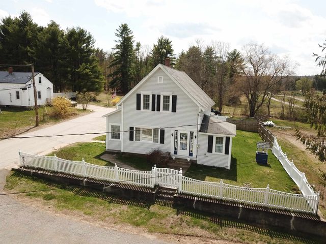 16 Montgomery Drive, Farmington, NH 03835