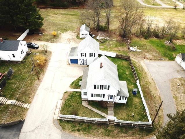 16 Montgomery Drive, Farmington, NH 03835