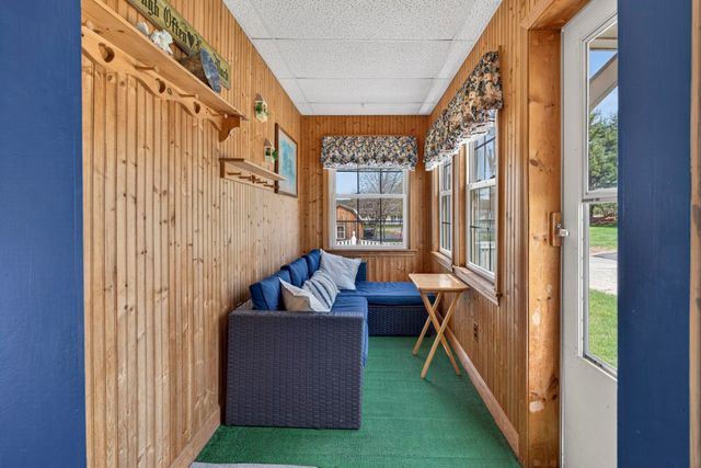 16 Montgomery Drive, Farmington, NH 03835