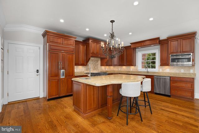 8015 GLENDALE RD, Chevy Chase, MD 20815
