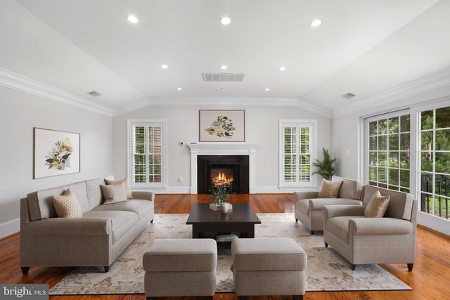8015 GLENDALE RD, Chevy Chase, MD 20815