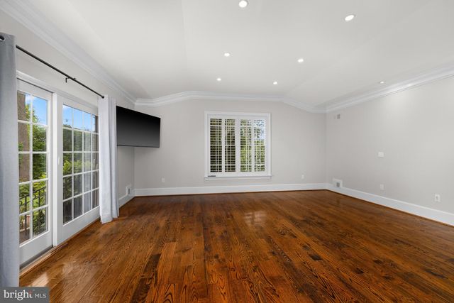 8015 GLENDALE RD, Chevy Chase, MD 20815