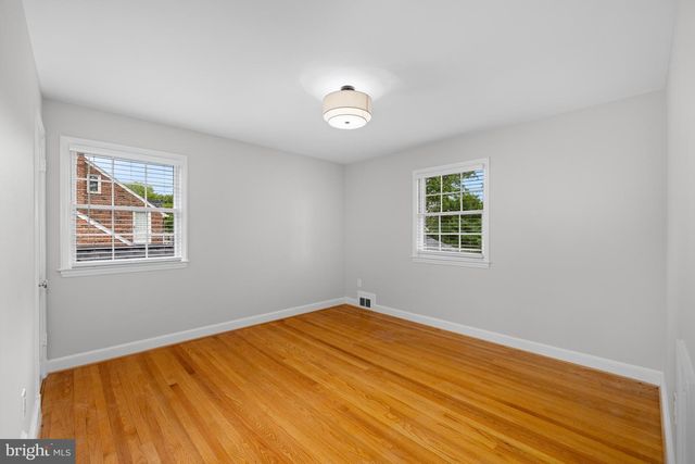8015 GLENDALE RD, Chevy Chase, MD 20815