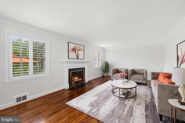 8015 GLENDALE RD, Chevy Chase, MD 20815