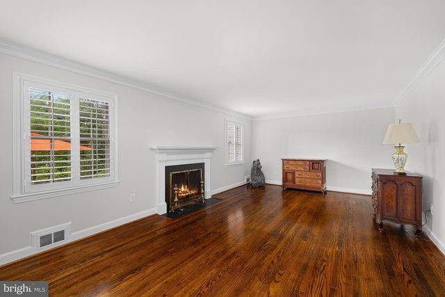 8015 GLENDALE RD, Chevy Chase, MD 20815