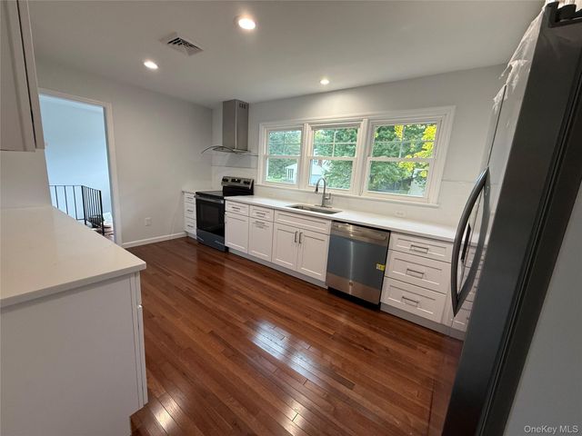 33 Horizon Hill Drive, Poughkeepsie, NY 12603