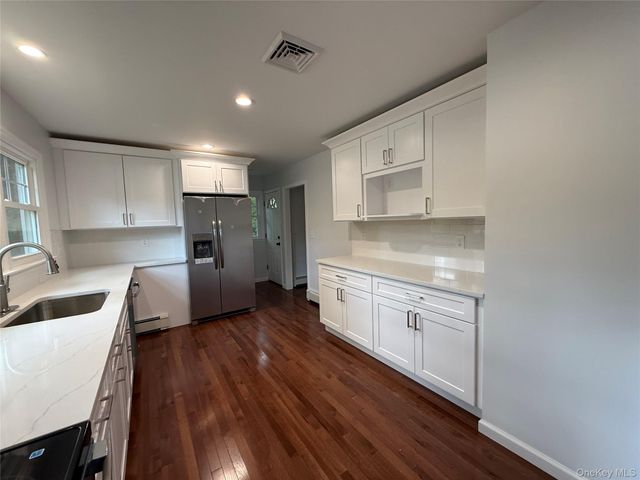 33 Horizon Hill Drive, Poughkeepsie, NY 12603