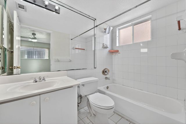 7011 W 29th Avenue 125, Hialeah, FL 33018