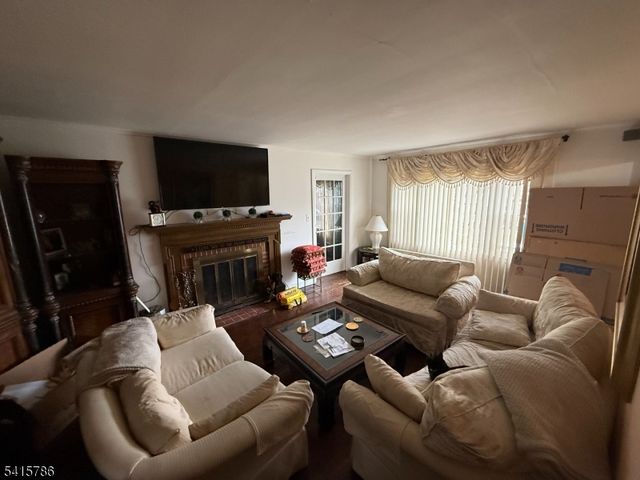 59 Hillside Ave, West Orange Twp., NJ 07052