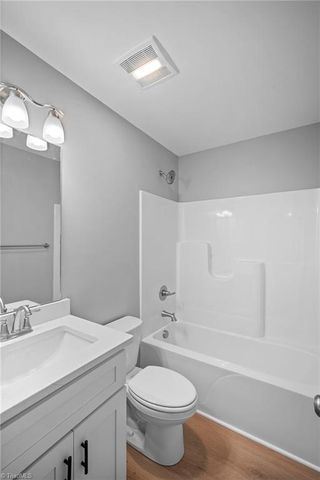 107 College Street, Thomasville, NC 27360