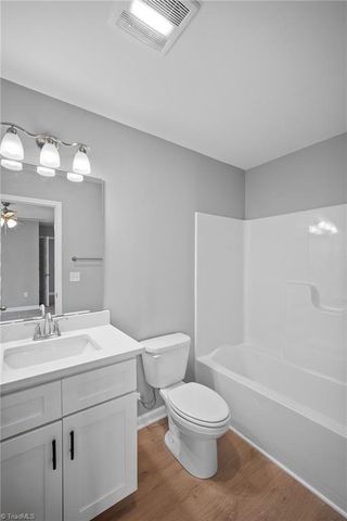 107 College Street, Thomasville, NC 27360