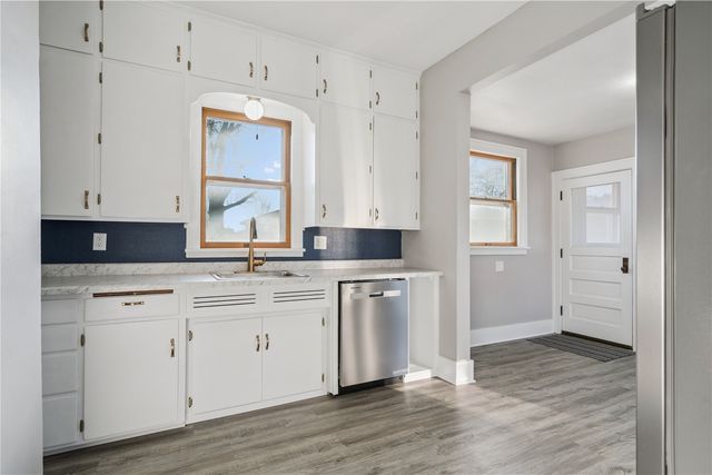 2015 8th Avenue, Marion, IA 52302