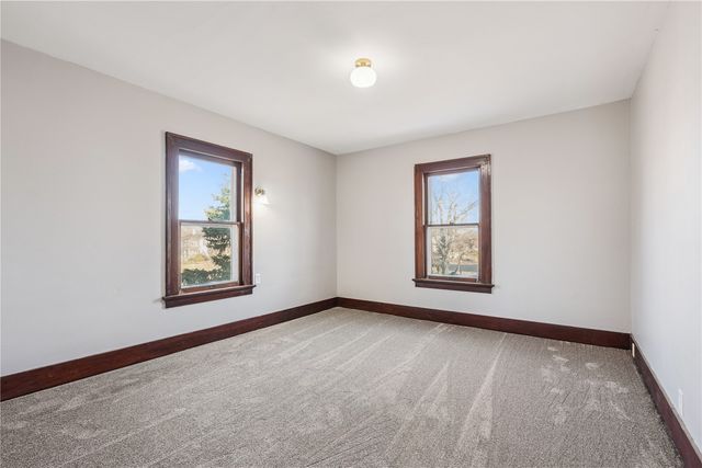 2015 8th Avenue, Marion, IA 52302