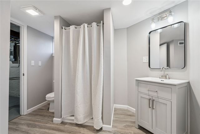 2015 8th Avenue, Marion, IA 52302