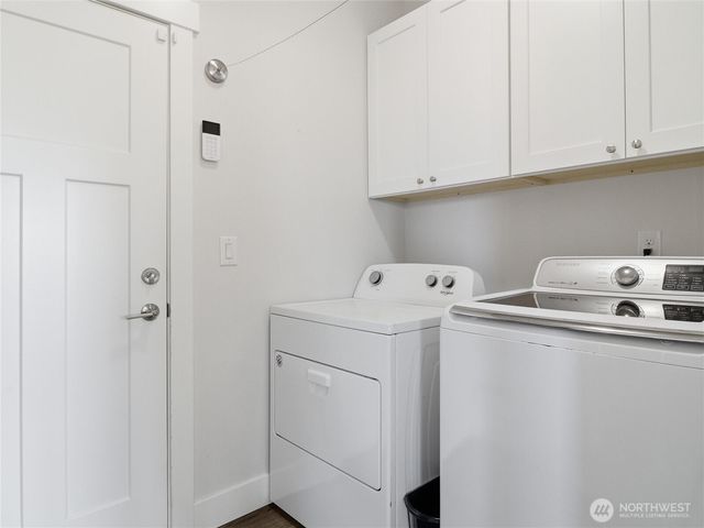 10123 Albany Park Lane SW, Rochester, WA 98579