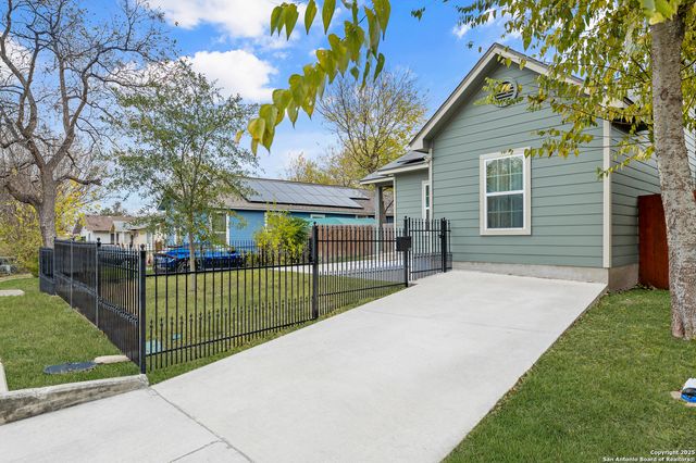 1528 Edison, San Antonio, TX 78201