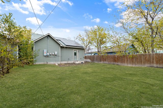 1528 Edison, San Antonio, TX 78201