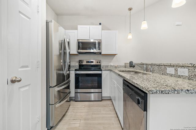 1528 Edison, San Antonio, TX 78201