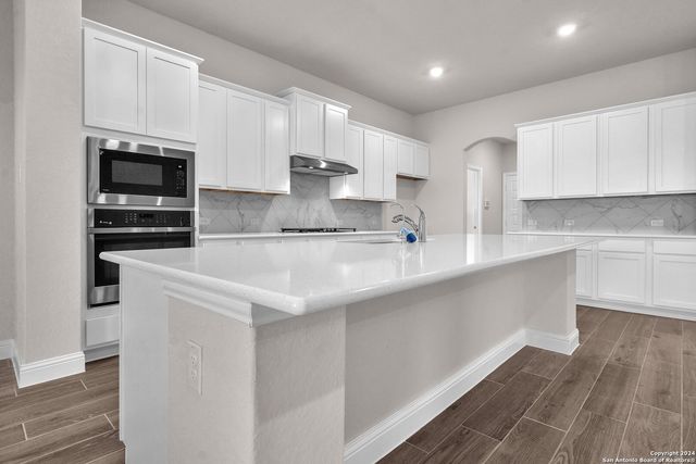 213 Fillmore Falls, Cibolo, TX 78108