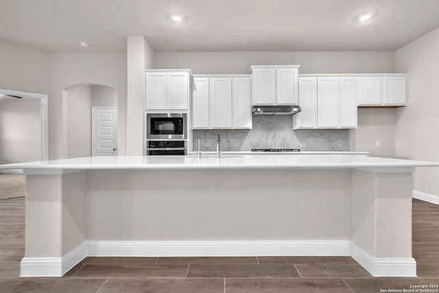 213 Fillmore Falls, Cibolo, TX 78108