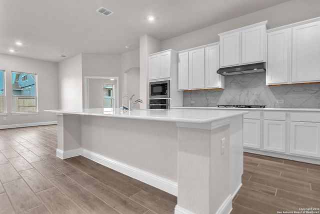 213 Fillmore Falls, Cibolo, TX 78108