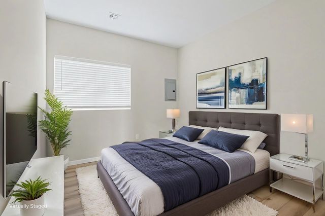 1904 N Lorraine Ave, Wichita, KS 67214