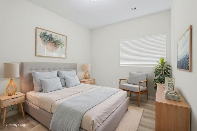 1904 N Lorraine Ave, Wichita, KS 67214