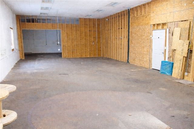 855 6th Ave, Brackenridge, PA 15014