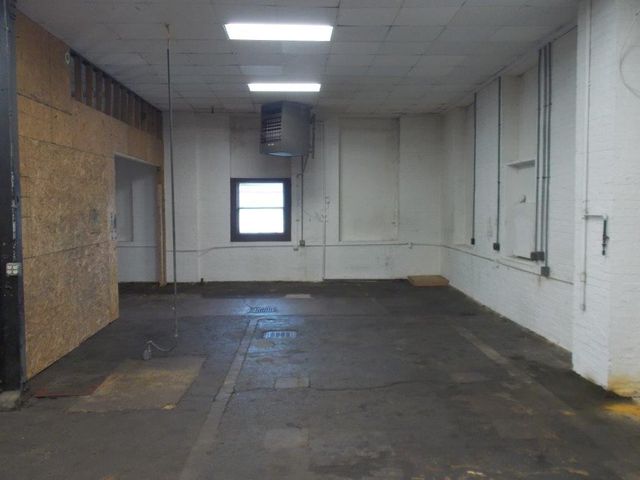 855 6th Ave, Brackenridge, PA 15014