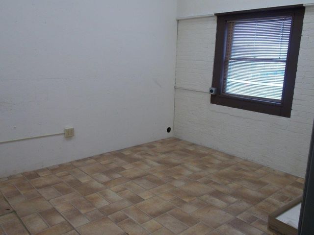 855 6th Ave, Brackenridge, PA 15014