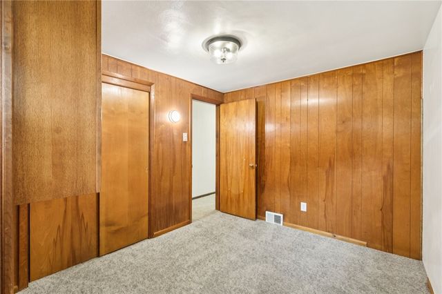 3052 Boughter Dr, Shenango Twp, PA 16101