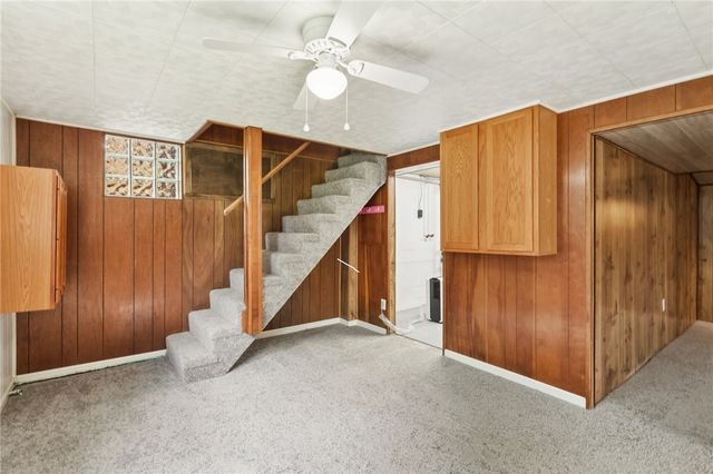 3052 Boughter Dr, Shenango Twp, PA 16101