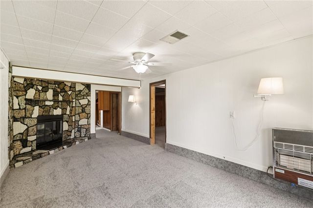 3052 Boughter Dr, Shenango Twp, PA 16101