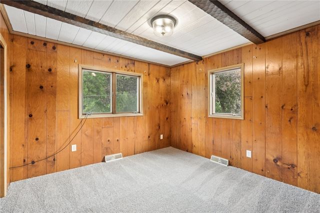 3052 Boughter Dr, Shenango Twp, PA 16101