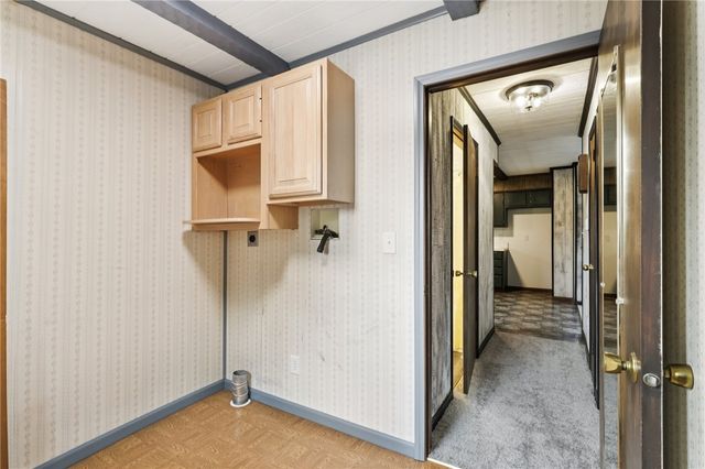 3052 Boughter Dr, Shenango Twp, PA 16101