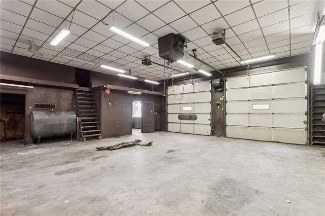 3052 Boughter Dr, Shenango Twp, PA 16101