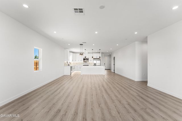 10433 Trumbull Street, California City, CA 93505