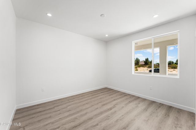 10433 Trumbull Street, California City, CA 93505