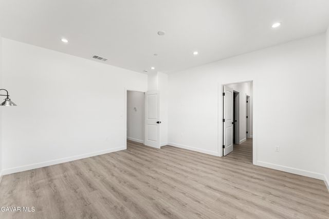 10433 Trumbull Street, California City, CA 93505