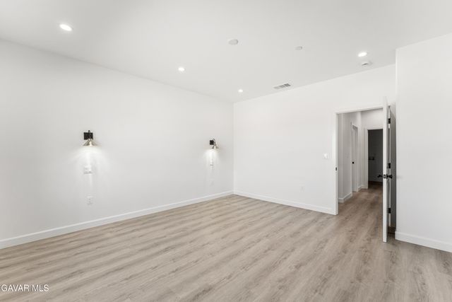 10433 Trumbull Street, California City, CA 93505