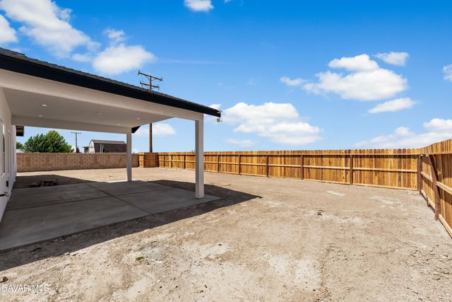 10433 Trumbull Street, California City, CA 93505