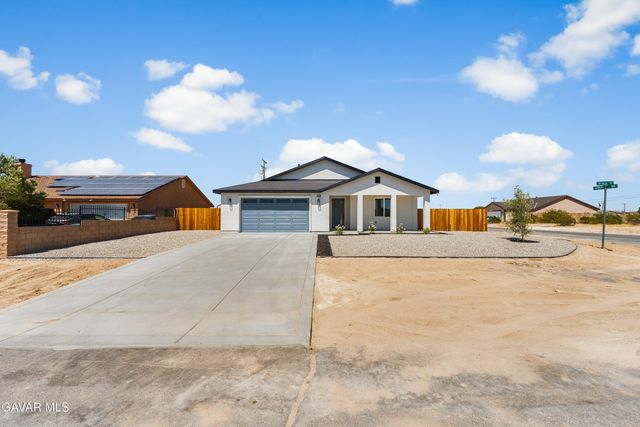 10433 Trumbull Street, California City, CA 93505