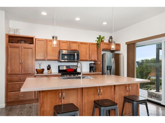 10051 Truckee St, Commerce City, CO 80022