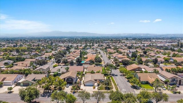 1380 W 14th Street, Upland, CA 91786