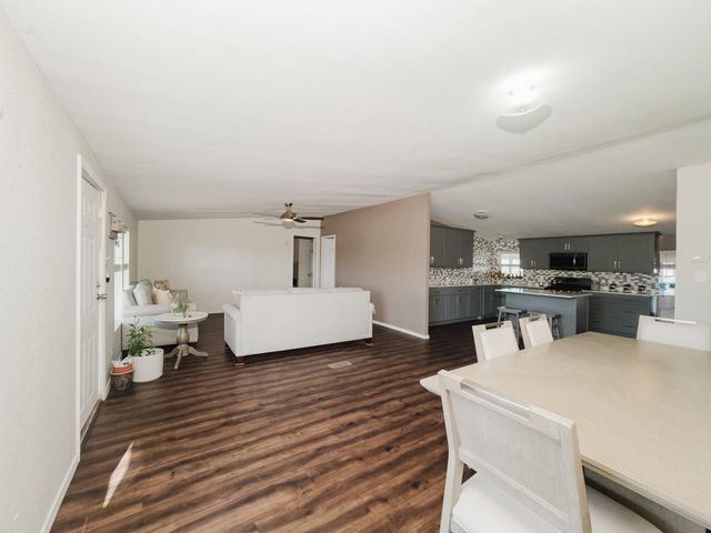 2709 County Road 463, Elgin, TX 78621