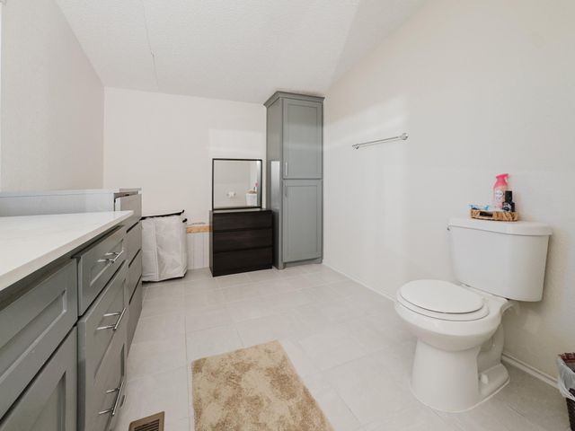 2709 County Road 463, Elgin, TX 78621