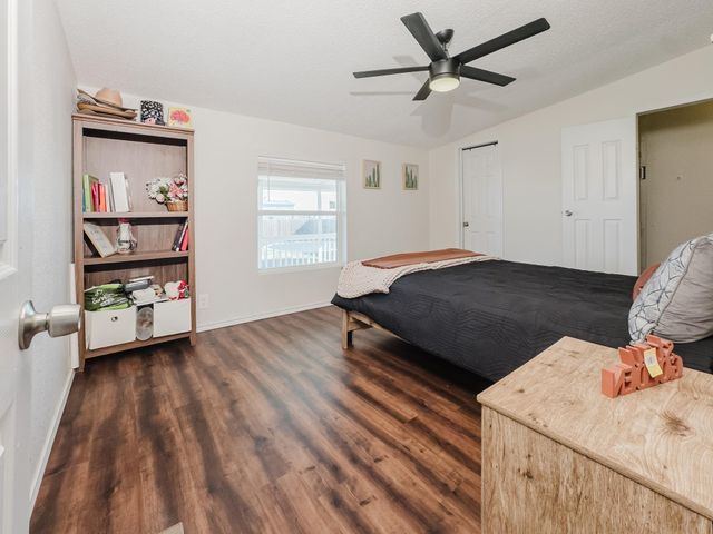 2709 County Road 463, Elgin, TX 78621