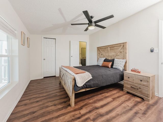 2709 County Road 463, Elgin, TX 78621