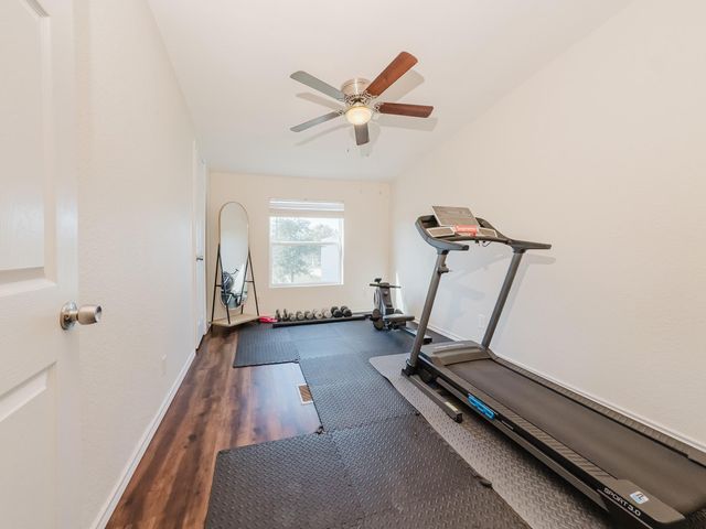 2709 County Road 463, Elgin, TX 78621