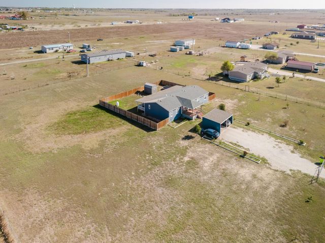 2709 County Road 463, Elgin, TX 78621